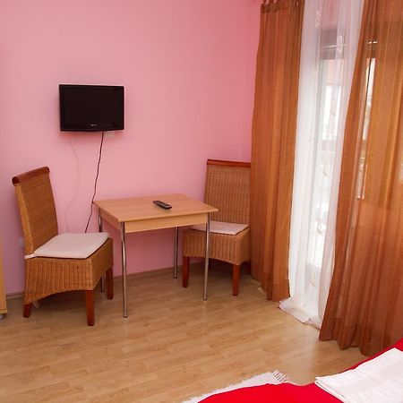Guest House Pri Treh Lipah Πτούι Εξωτερικό φωτογραφία
