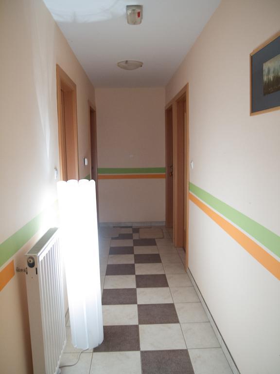 Guest House Pri Treh Lipah Πτούι Εξωτερικό φωτογραφία