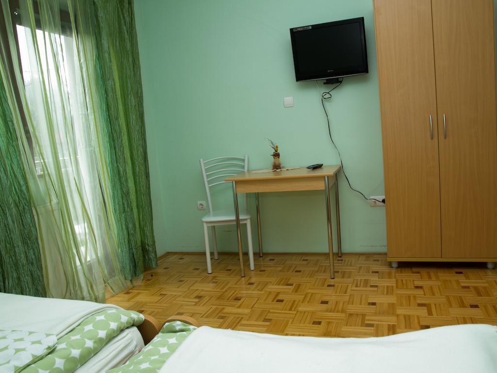 Guest House Pri Treh Lipah Πτούι Δωμάτιο φωτογραφία