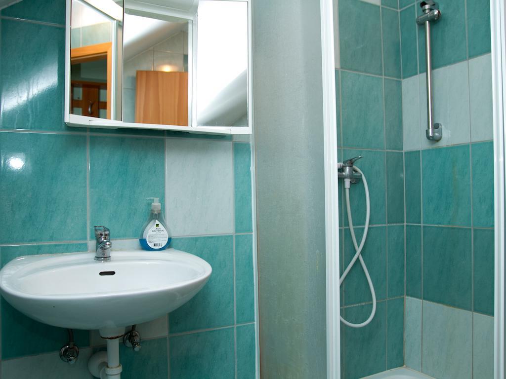 Guest House Pri Treh Lipah Πτούι Δωμάτιο φωτογραφία