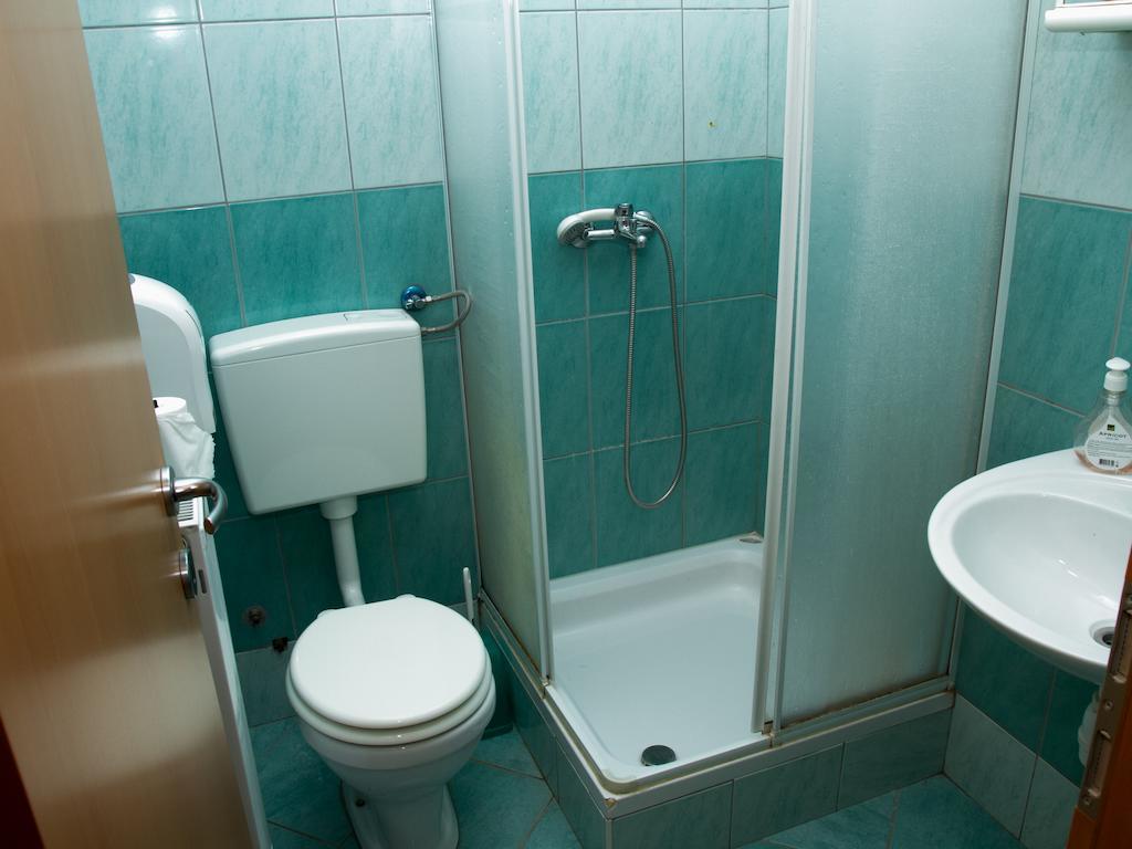 Guest House Pri Treh Lipah Πτούι Εξωτερικό φωτογραφία